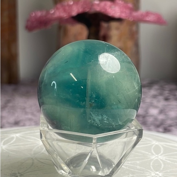 Fluorite Sphere 7” dim beautiful - Picture 3 of 11
